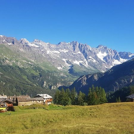 Chalet Le Lis Valtournenche Exterior foto